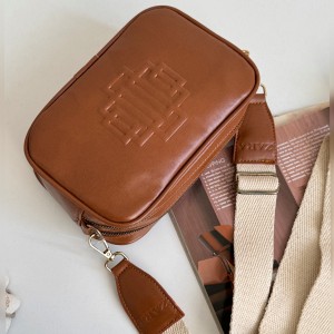 کیف دوشی زنانه مدل دلین