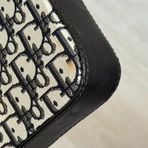 کیف پاسپورتی و دوشی  دیور اورجینال مدل گاندی