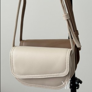 کیف دوشی زنانه مدل پاتیرا