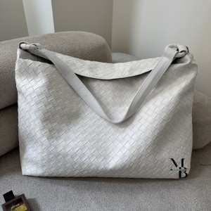 کیف دوشی زنانه مدل مروا