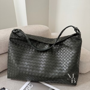 کیف دوشی زنانه مدل مروا