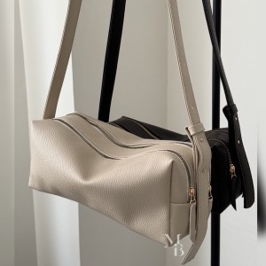 کیف دوشی زنانه مدل سیکا