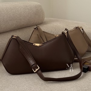 کیف دوشی و دستی مدل هوگو