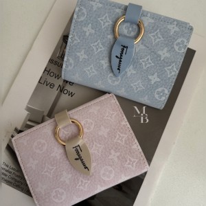 کیف پول و جاکارتی تارکا