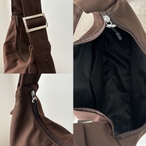 کیف دوشی زنانه مدل دلوی