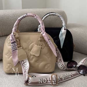 کیف  دستی و دوشی زنانه مدل تیاگو