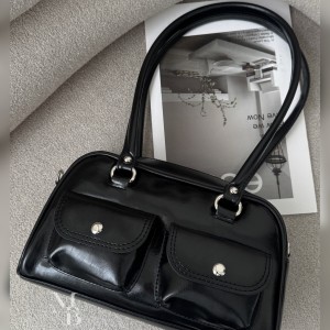 کیف دوشی زنانه مدل برکان