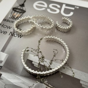 نیم ست دلین