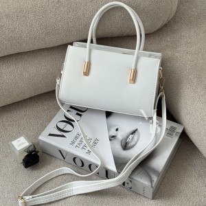 کیف دستی و دوشی دخترانه مدل ورسا