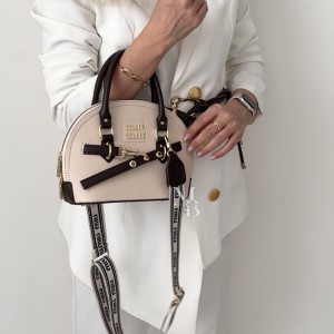 کیف دستی و‌دوشی مدل همتا