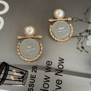 گوشواره  موآنا
