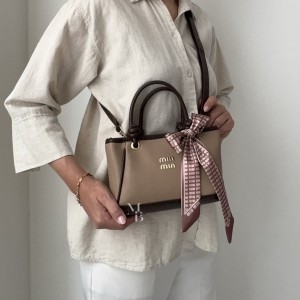 کیف  دستی ودوشی دخترانه مدل نینا