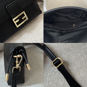 کیف دوشی  زنانه مدل  کترینا