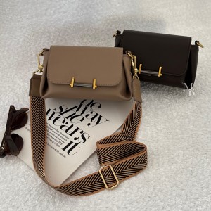 کیف  دوشی زنانه مدل نیهاد