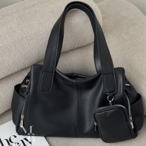 کیف  دوشی زنانه مدل رابی