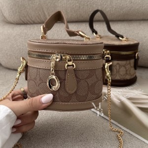 کیف  دستی و دوشی  زنانه مدل کومان