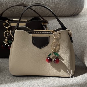 کیف دستی و  دوشی زنانه مدل گراتیا