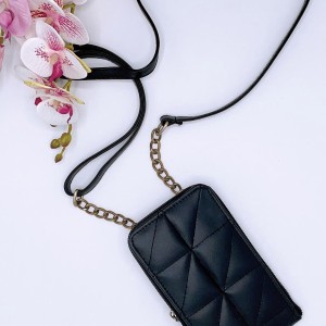 کیف پاسپورتی مدل آراس