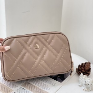 کیف پاسپورتی دوشی باروس مارک آلفا