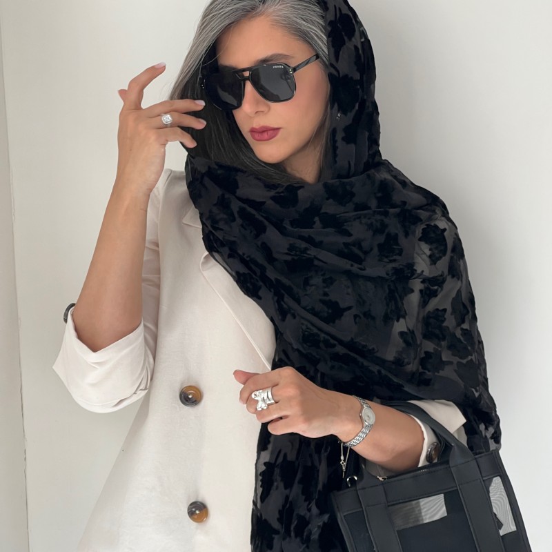 شال مخمل مشکی