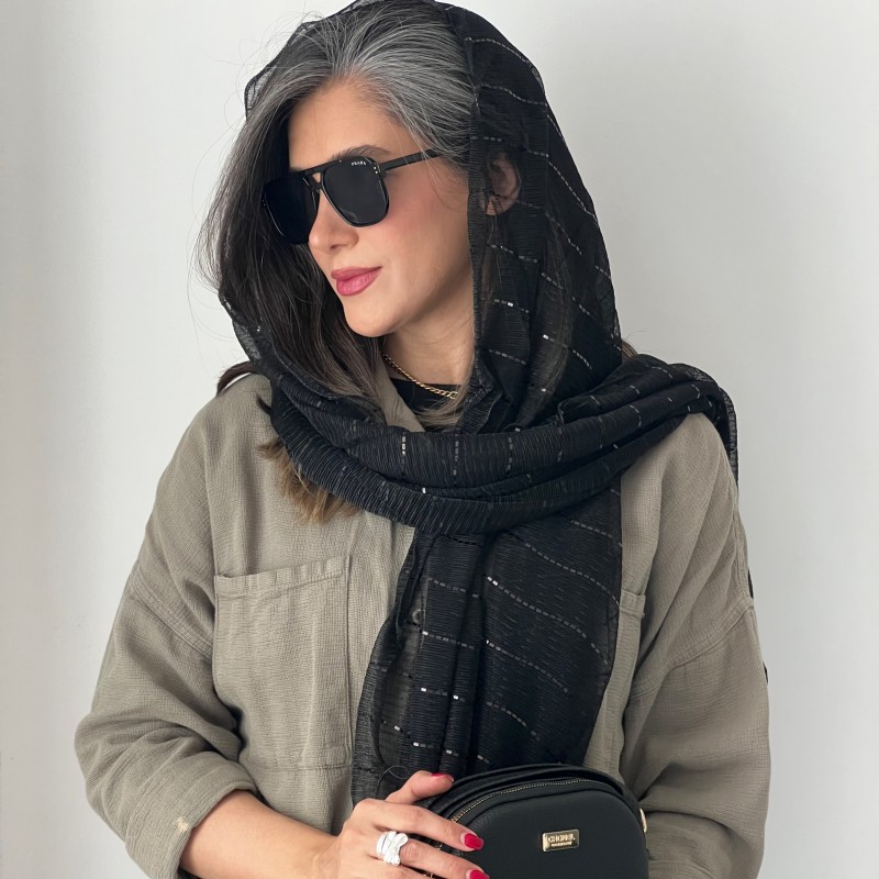 شال پولکی مشکی