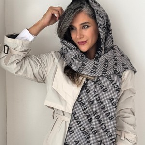 شال موهر مارک دار