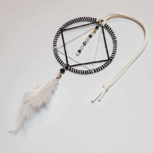 آویز دریم کچر مشکی و سفید کریستالی ماه فام