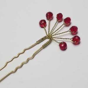 سنجاق شینیون کریستالی قرمز مدل SNJRDCT ماه فام