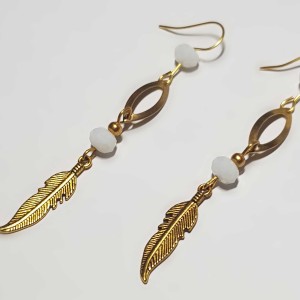 گوشواره فانتزی طرح برگ طلایی مدل FTU ماه فام