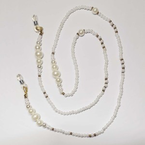 بند عینک سفید و مروارید مدل Pearl ماه فام