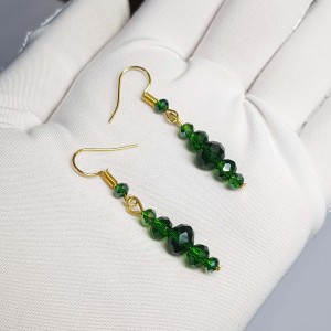 گوشواره کریستال سبز مدل 3Green ماه فام