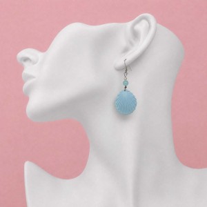 گوشواره مرواریدی و صدف آبی ماه فام
