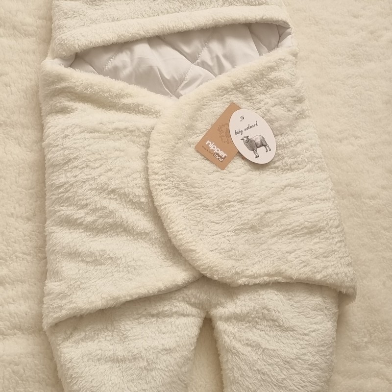 قنداق چسبی سفید