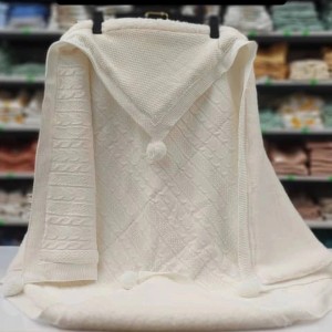 پتوی نوزادی  کلاهدار خزدارشیری