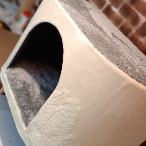 اسکرچر گربه مدل ایفل از برند هاچی