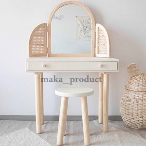 میز آرایش کودک