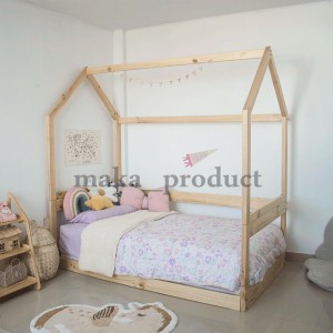 تخت خواب کلبه