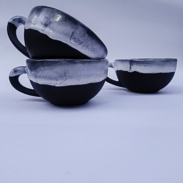 فنجان لته کاپوچینو لعاب مات مشکی مدل آرام