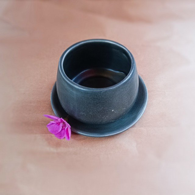 خاص ترین  فنجان  نعلبکی لته بدون دسته مدل نیلدیش  رنگ طوسی سبز مات(ست 6 عددی)