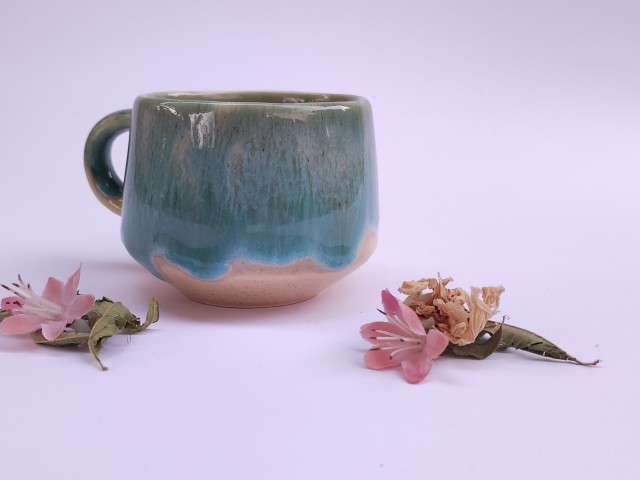 فنجان قهوه خوری سرامیکی دست ساز رنگ  سبز ابی خاص مدل ارام