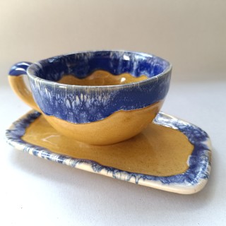 فنجان  نعلبکی لاته رنگ سورمه ایی - عسلی مدل  ironcup ست سرامیکی