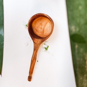 قاشق چوبی گود دسته بلند مخصوص آجیل  و تنقلات روی میز پذیرایی