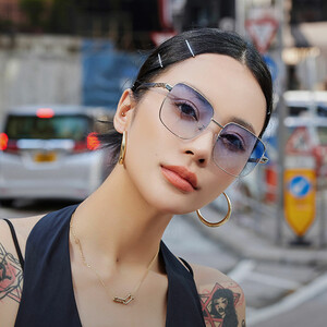 خرید عینک دودی زنانه پلاریزه