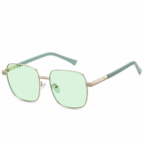 خرید عینک دودی زنانه پلاریزه