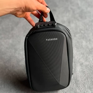 کوله تک‌بند ضدسرقت و ضدآب فشن D05