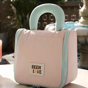 بهترین کیف لوازم آرایش مسافرتی جوردن و جودی