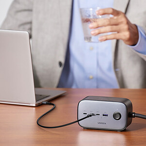 خرید چندراهی برق جهانی دو سوکت، 3 تایپ سی و یک یو‌اس‌بی 3680 وات یوگرین