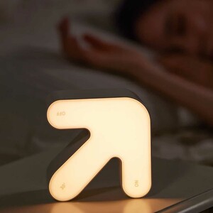 TV,A چراغ خواب فانتزی شارژی با طراحی فلش معکوس