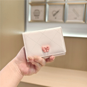 کیف پول دخترانه