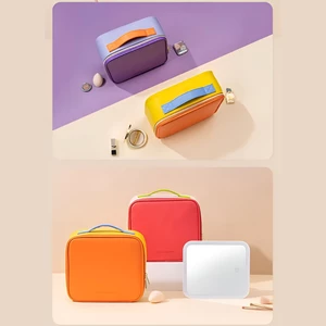 کیف دستی قابل حمل لوازم آرایش و آینه میکاپ چراغ دار لمسی شارژی  جوردن‌ و جودی